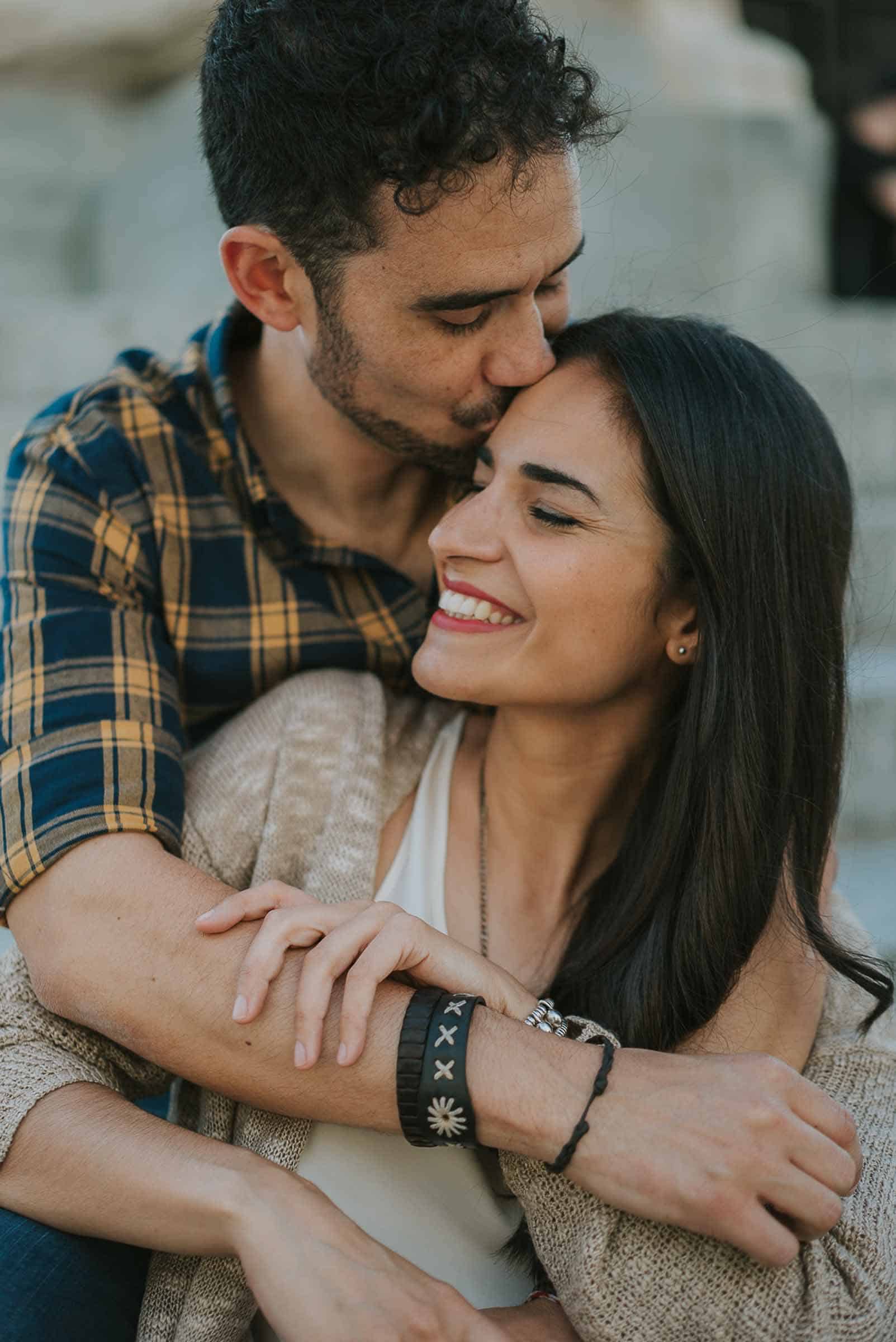 Maite and Jesús engagement session in El Retiro Park Madrid in the rain