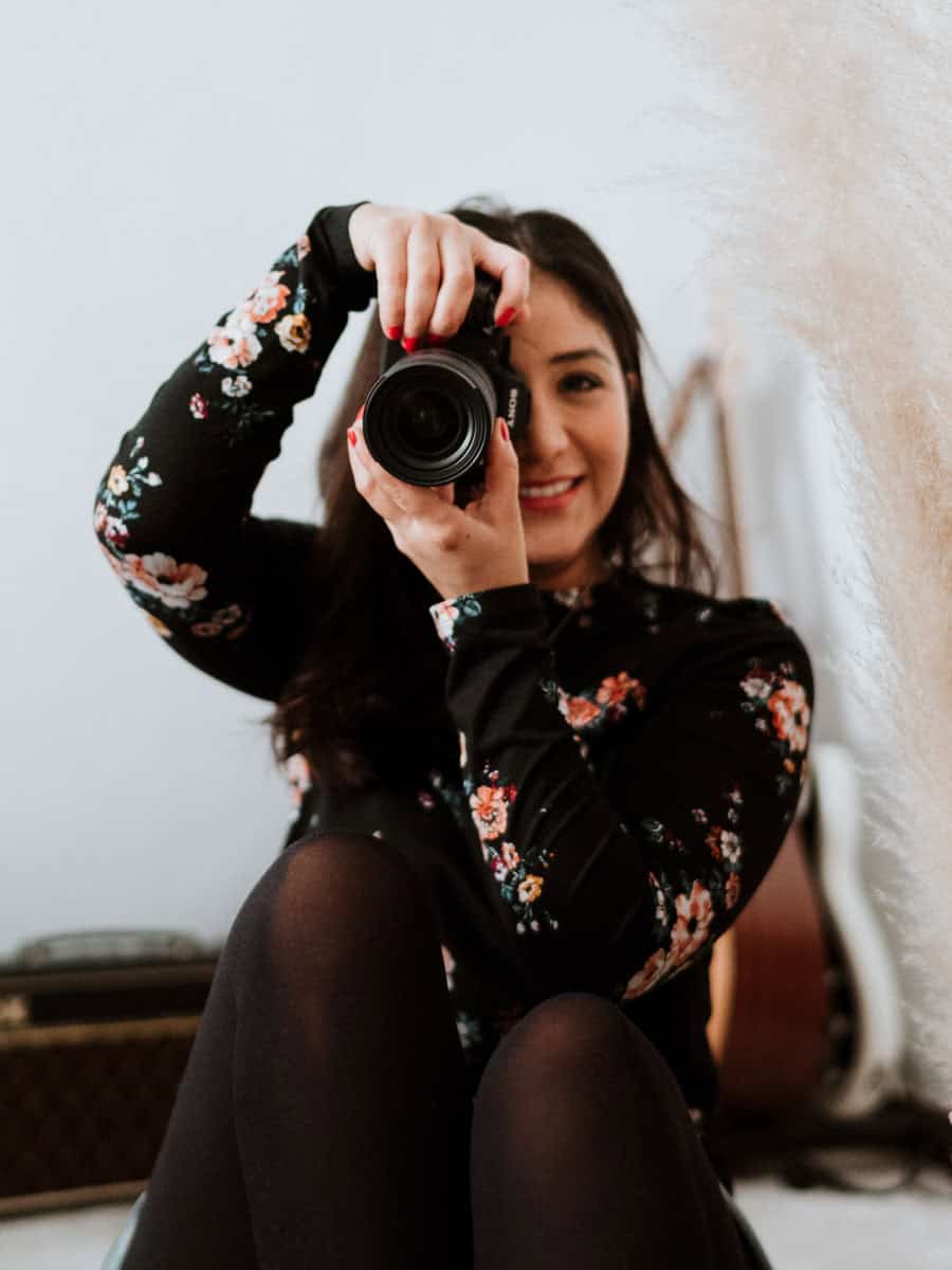 Vanessa Araque editorial wedding photographer based between Madrid and Miami