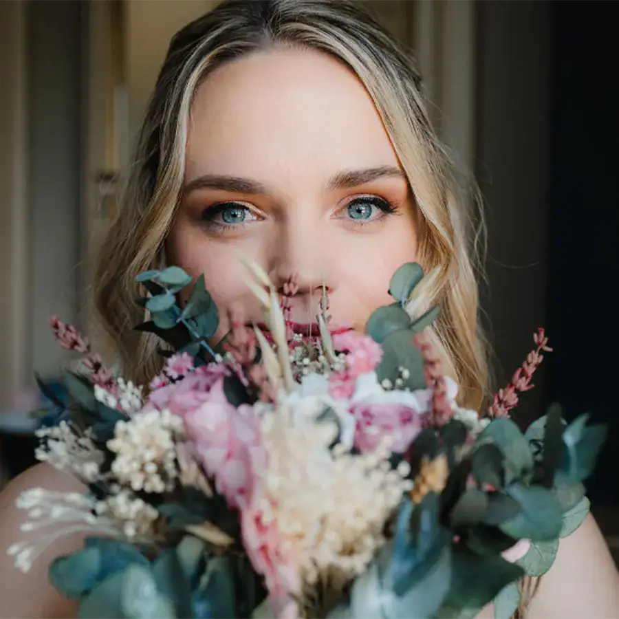 Miami wedding photographer and videographer guide by Estudio Zoe