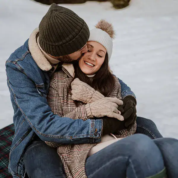 Engagement session in the snow by Estudio Zoe